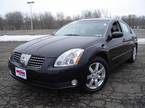 Onyx Black Nissan Maxima 3.5 SE.  Click to enlarge.
