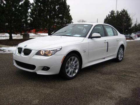 Alpine White BMW 5 Series 528i xDrive Sedan. Click to enlarge. Alpine White BMW 5 Series 528i xDrive Sedan. Click to enlarge.