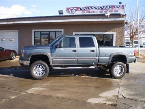 Blue Granite Metallic Chevrolet Silverado 2500HD Classic LT Crew Cab 4x4.  Click to enlarge.