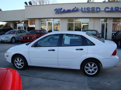 Cloud 9 White Ford Focus ZX4 SE Sedan.  Click to enlarge.