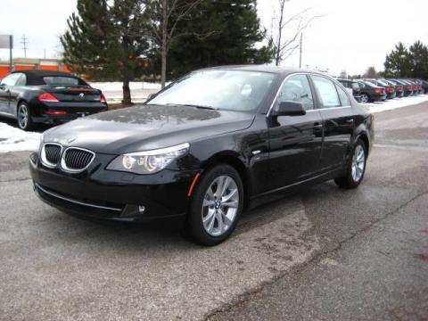 Black Sapphire Metallic BMW 5 Series 535i xDrive Sedan.  Click to enlarge.