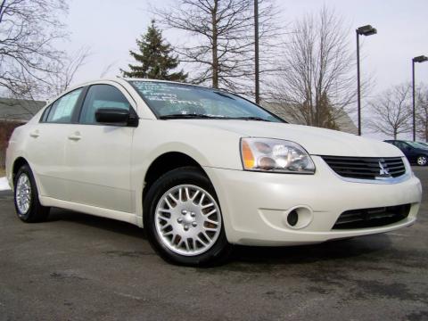 Dover White Pearl Mitsubishi Galant ES. Click to enlarge. Dover White Pearl Mitsubishi Galant ES. Click to enlarge.