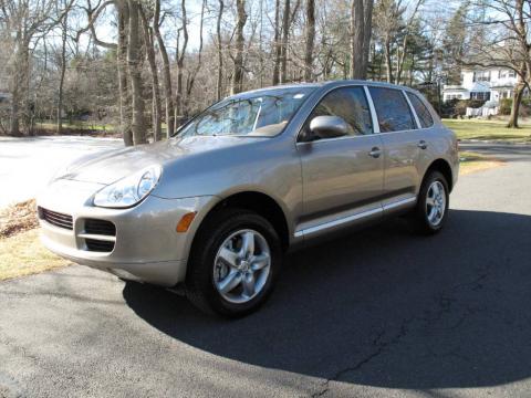 Prosecco Metallic Porsche Cayenne S.  Click to enlarge.