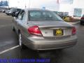2006 Taurus SE #2