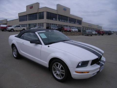 Performance White Ford Mustang V6 Premium Convertible.  Click to enlarge.