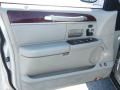 2003 Town Car Signature #17