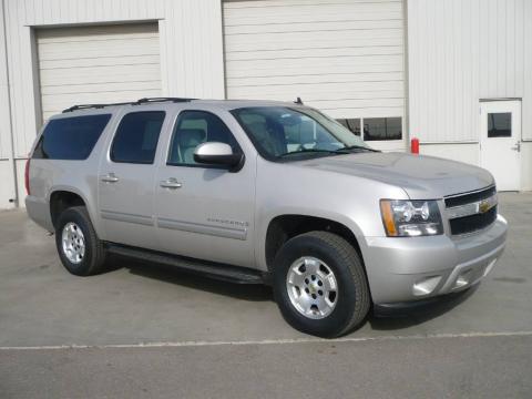 Silver Birch Metallic Chevrolet Suburban LT 4x4.  Click to enlarge.