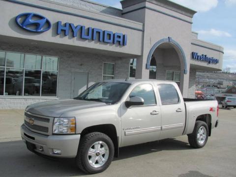 Silver Birch Metallic Chevrolet Silverado 1500 LT Z71 Crew Cab 4x4.  Click to enlarge.