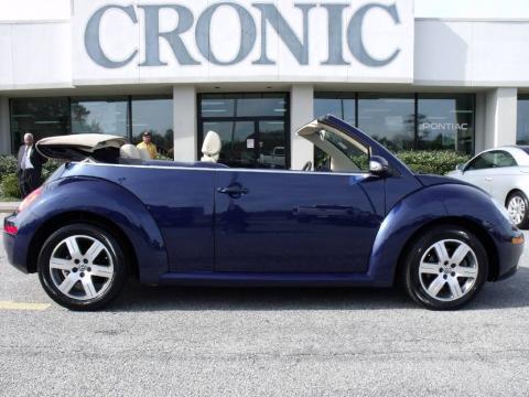 Shadow Blue Volkswagen New Beetle 2.5 Convertible.  Click to enlarge.