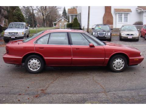 Crimson Metallic Oldsmobile Eighty-Eight .  Click to enlarge.
