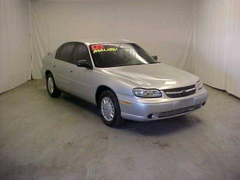 Galaxy Silver Metallic Chevrolet Malibu Sedan.  Click to enlarge.