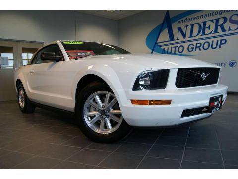 Performance White Ford Mustang V6 Premium Convertible.  Click to enlarge.