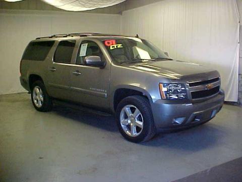 Graystone Metallic Chevrolet Suburban 1500 LTZ 4x4.  Click to enlarge.