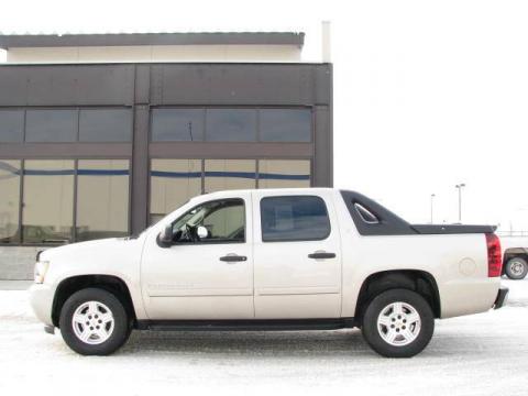 Silver Birch Metallic Chevrolet Avalanche LT 4WD.  Click to enlarge.