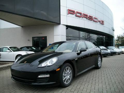 Black Porsche Panamera S.  Click to enlarge.