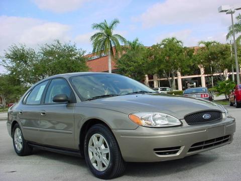 Arizona Beige Metallic Ford Taurus SE.  Click to enlarge.