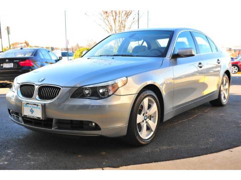 Silver Grey Metallic BMW 5 Series 525xi Sedan.  Click to enlarge.