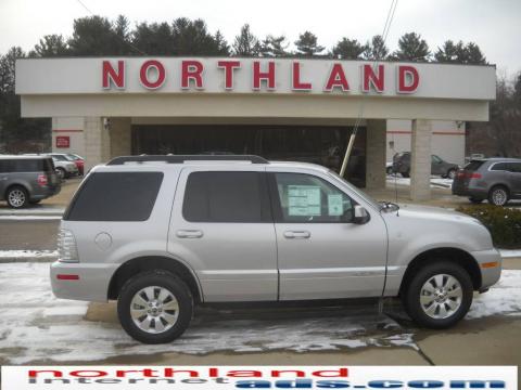 Brilliant Silver Metallic Mercury Mountaineer V6 AWD.  Click to enlarge.