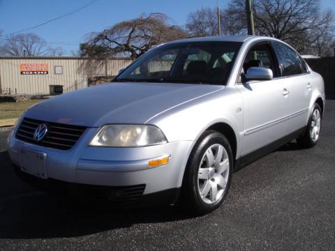 Reflex Silver Metallic Volkswagen Passat GLX 4Motion Sedan.  Click to enlarge.