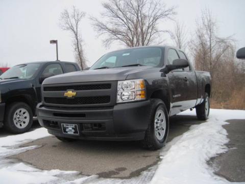 Taupe Gray Metallic Chevrolet Silverado 1500 Extended Cab 4x4.  Click to enlarge.