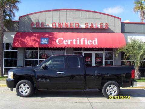 Black Chevrolet Silverado 1500 LT Extended Cab.  Click to enlarge.