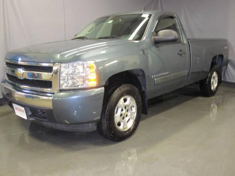 Blue Granite Metallic Chevrolet Silverado 1500 LT Regular Cab 4x4.  Click to enlarge.