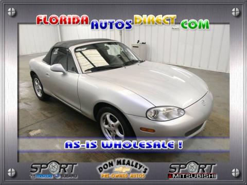 Sunlight Silver Metallic Mazda MX-5 Miata Roadster.  Click to enlarge.