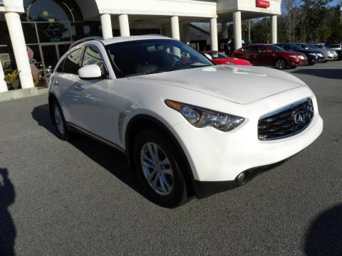 Moonlight White Infiniti FX 35 AWD.  Click to enlarge.