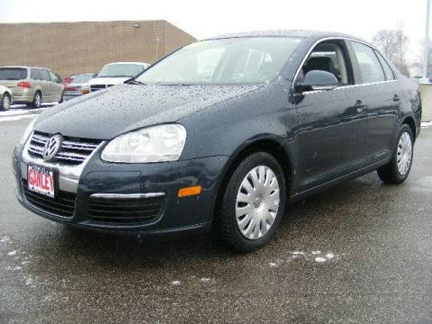 Blue Graphite Metallic Volkswagen Jetta 2.5 Sedan.  Click to enlarge.