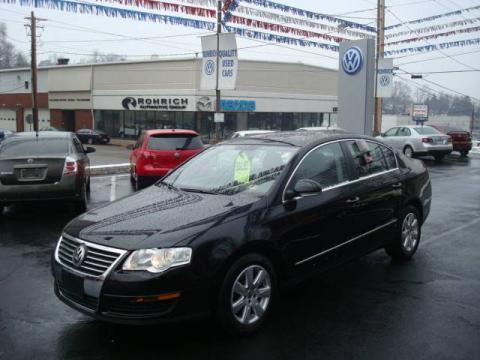 Deep Black Volkswagen Passat 2.0T Sedan.  Click to enlarge.