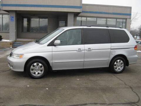 Silverstone Metallic Chevrolet Venture LS.  Click to enlarge.