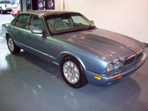 Zircon Jaguar XJ XJ8.  Click to enlarge.