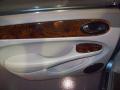 2003 XJ XJ8 #18