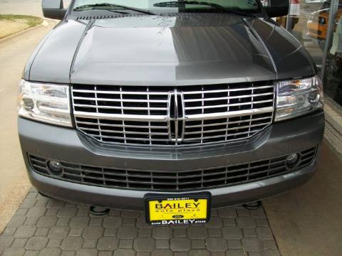 Sterling Grey Metallic Lincoln Navigator . Click to enlarge. Sterling Grey Metallic Lincoln Navigator . Click to enlarge.