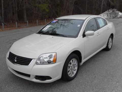 Dover White Pearl Mitsubishi Galant ES.  Click to enlarge.