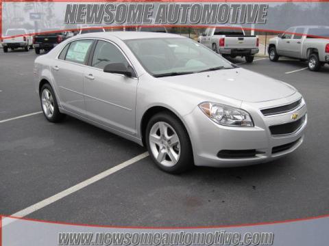 Silver Ice Metallic Chevrolet Malibu LS Sedan.  Click to enlarge.