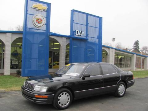 Black Lexus LS 400.  Click to enlarge.