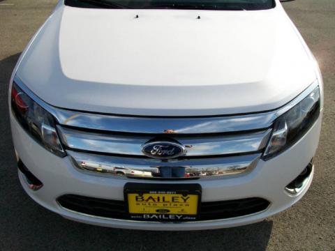 White Platinum Tri-coat Metallic Ford Fusion Hybrid. Click to enlarge. White Platinum Tri-coat Metallic Ford Fusion Hybrid. Click to enlarge.