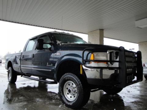 Dark Blue Pearl Metallic Ford F350 Super Duty XLT Crew Cab 4x4.  Click to enlarge.