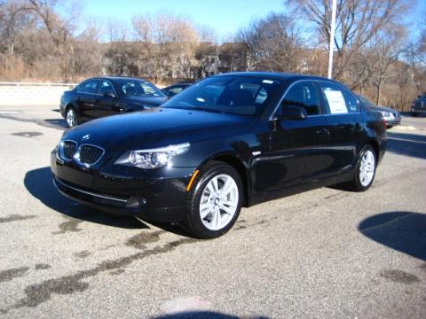 Black Sapphire Metallic BMW 5 Series 528i xDrive Sedan.  Click to enlarge.
