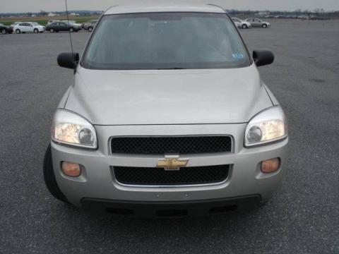 Silverstone Metallic Chevrolet Uplander LT.  Click to enlarge.