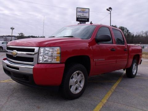 Victory Red Chevrolet Silverado 1500 LT Crew Cab.  Click to enlarge.