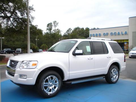 White Platinum Tri-Coat Ford Explorer Limited.  Click to enlarge.