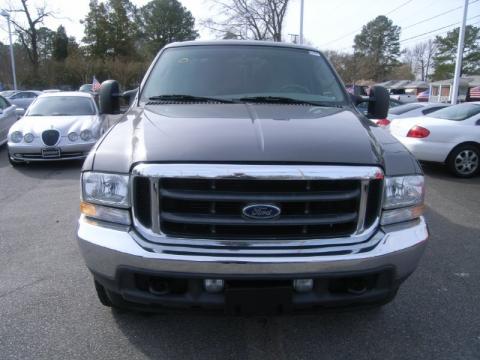Silver Metallic Ford F350 Super Duty Lariat Crew Cab 4x4.  Click to enlarge.