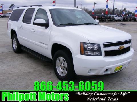 Summit White Chevrolet Suburban 1500 LT.  Click to enlarge.