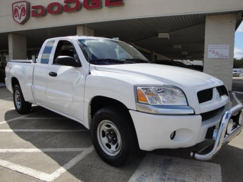 Arctic White Mitsubishi Raider LS Extended Cab.  Click to enlarge.