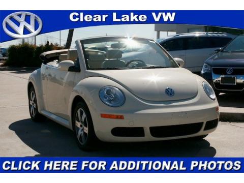 Harvest Moon Beige Volkswagen New Beetle 2.5 Convertible.  Click to enlarge.