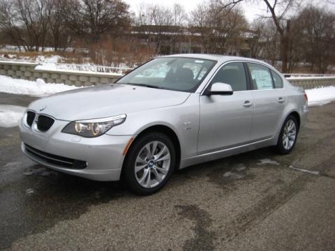 Titanium Silver Metallic BMW 5 Series 535i xDrive Sedan.  Click to enlarge.