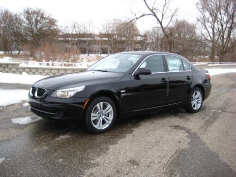 Jet Black BMW 5 Series 528i xDrive Sedan. Click to enlarge. Jet Black BMW 5 Series 528i xDrive Sedan. Click to enlarge.
