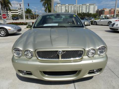 Winter Gold Metallic Jaguar XJ XJ8.  Click to enlarge.